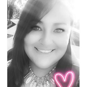 Meet your Posher, Carissa